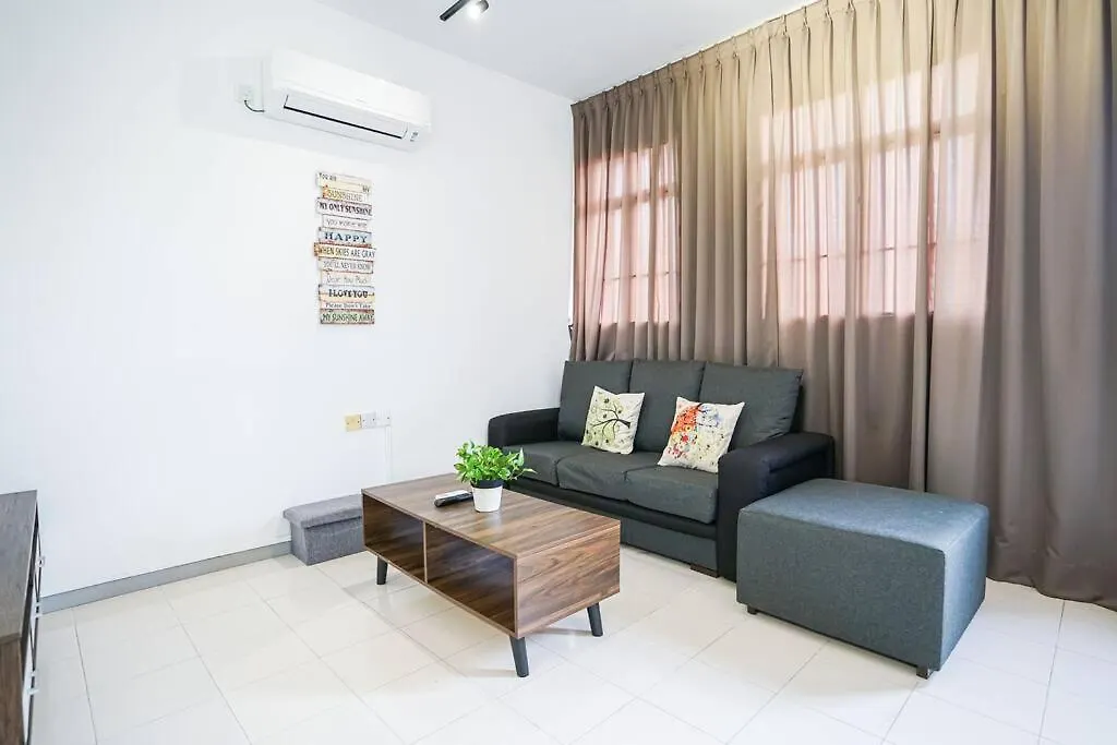 Jovial Modern Stylish Townhouse 8Pax - Bm Icon City Bukit Mertajam 0*,  Malaysia