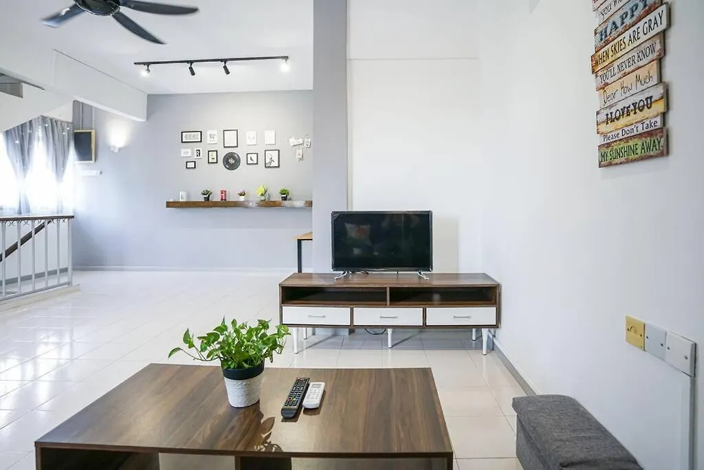 Jovial Modern Stylish Townhouse 8Pax - Bm Icon City Bukit Mertajam 0*,  Malaysia